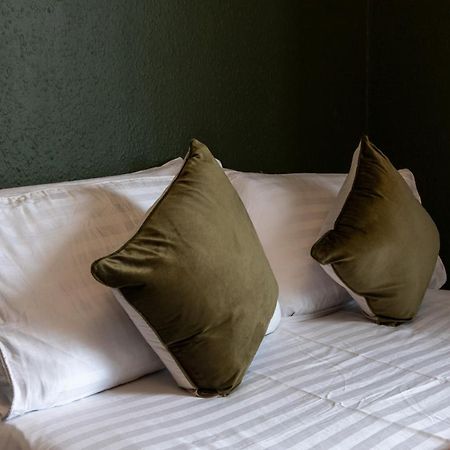 Digbeth City Centre Apartment Sleeps 12 Opposite Coach Station 伯明翰 外观 照片