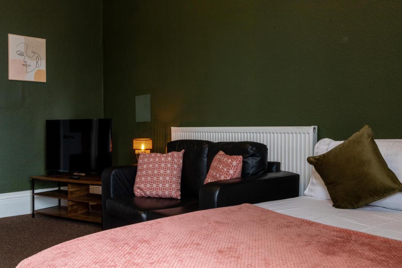Digbeth City Centre Apartment Sleeps 12 Opposite Coach Station 伯明翰 外观 照片