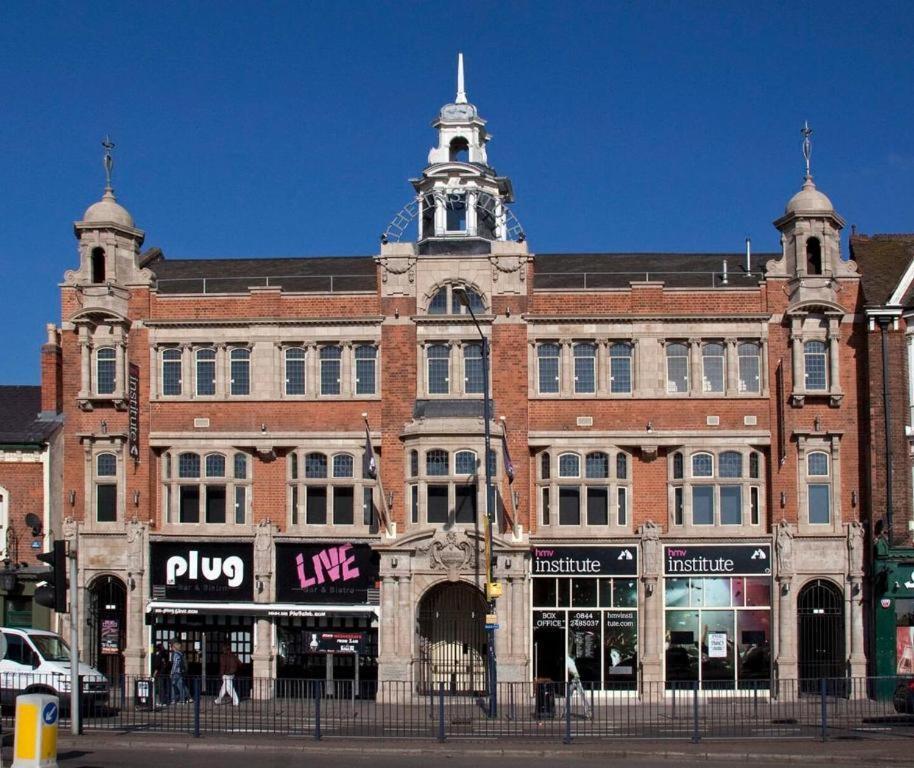 Digbeth City Centre Apartment Sleeps 12 Opposite Coach Station 伯明翰 外观 照片